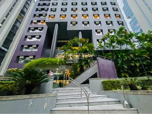 Sala à venda, no bairro Cidade Monções em São Paulo