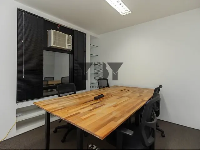 Sala à venda, no bairro Cidade Monções em São Paulo