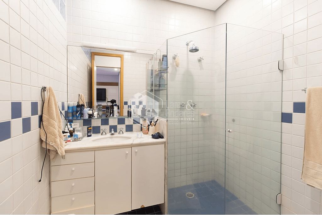 Apartamento à venda com 3 quartos, 271m² - Foto 17