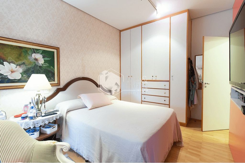 Apartamento à venda com 3 quartos, 271m² - Foto 13