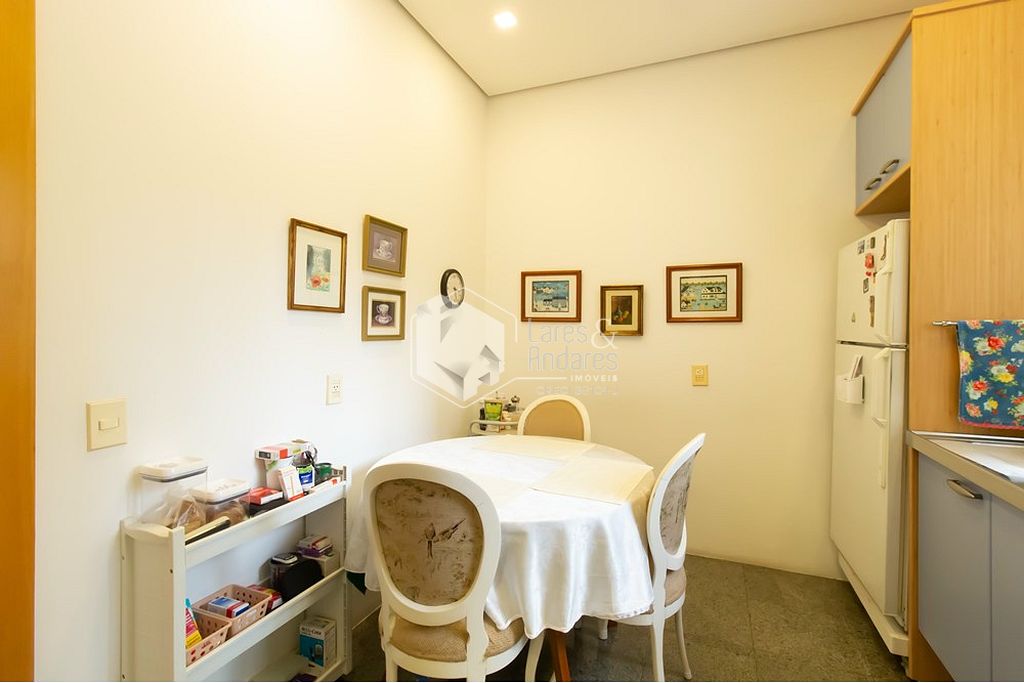 Apartamento à venda com 3 quartos, 271m² - Foto 10