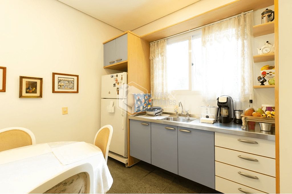 Apartamento à venda com 3 quartos, 271m² - Foto 8