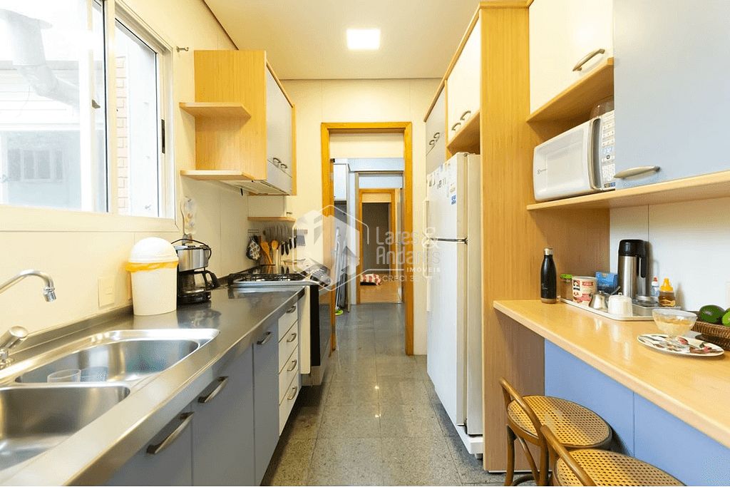 Apartamento à venda com 3 quartos, 271m² - Foto 7