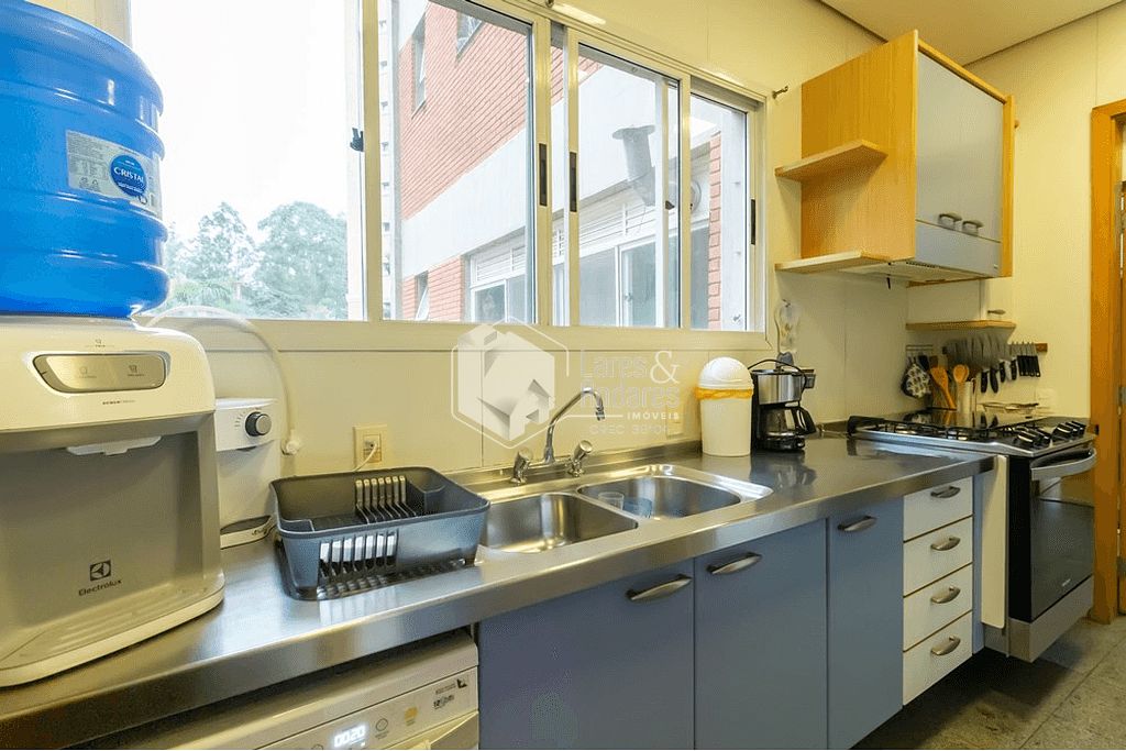 Apartamento à venda com 3 quartos, 271m² - Foto 6