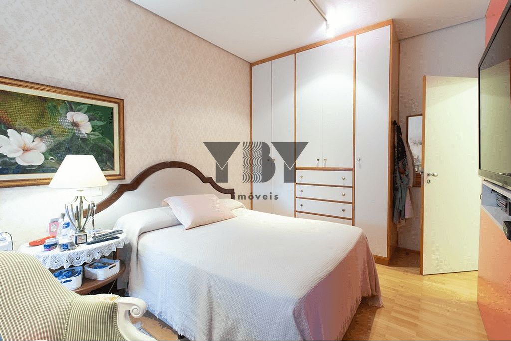 Apartamento à venda com 3 quartos, 271m² - Foto 13