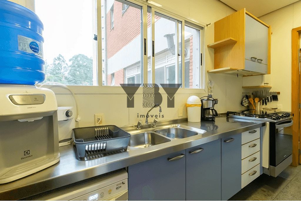 Apartamento à venda com 3 quartos, 271m² - Foto 6
