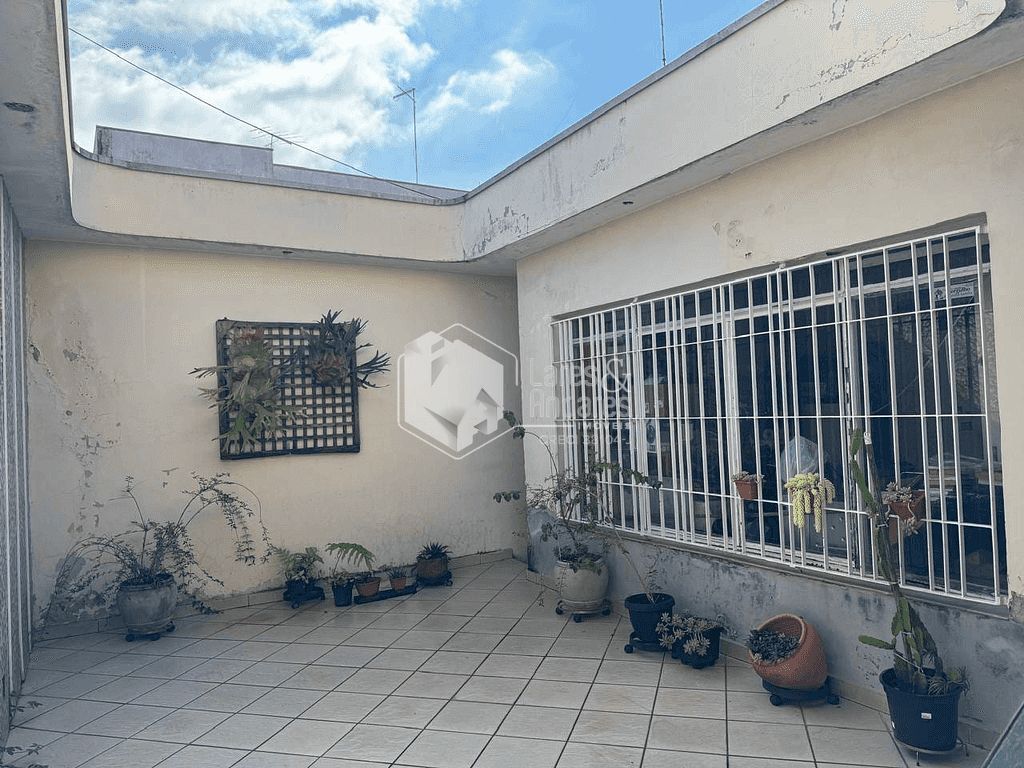 Casa, 3 quartos, 250 m² - Foto 1