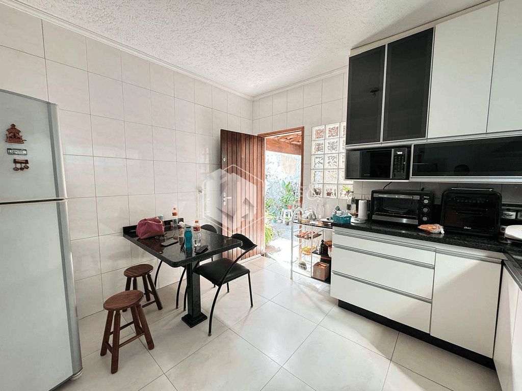 Casa, 3 quartos, 250 m² - Foto 16