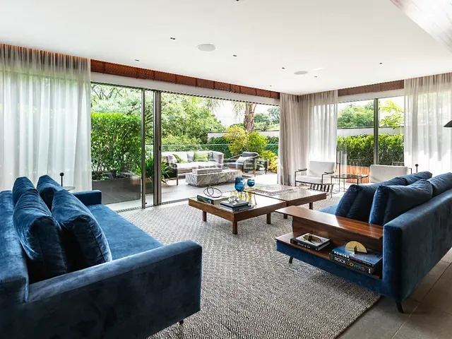 Casa 4 quartos e 6 banheiros, à venda, no bairro Alto de Pinheiros em São Paulo