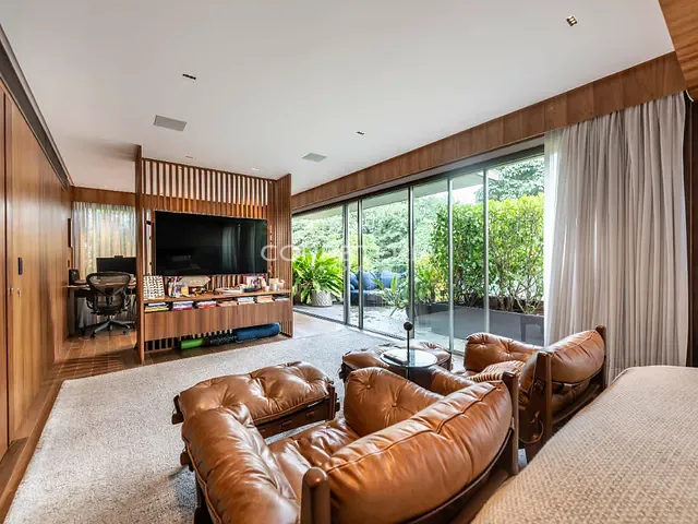 Casa 4 quartos e 6 banheiros, à venda, no bairro Alto de Pinheiros em São Paulo