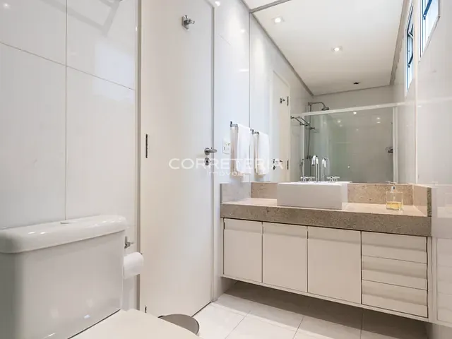 Apartamento 3 quartos e 4 banheiros, à venda, no bairro Itaim Bibi em São Paulo