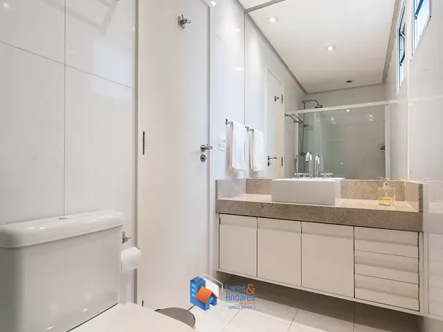 Apartamento 3 quartos e 4 banheiros, à venda, no bairro Itaim Bibi em São Paulo