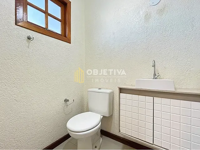 Casa 3 quartos e 4 banheiros, à venda, no bairro Espírito Santo em Porto Alegre