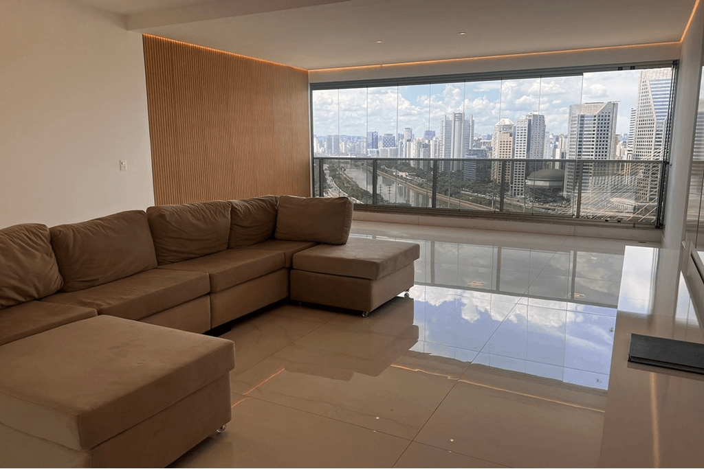 Apartamento à venda 3 Quartos 3 Suites 4 Vagas 252M² Real Parque São Paulo - SP