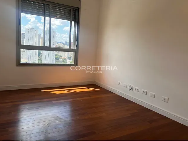 Apartamento 3 quartos e 6 banheiros, à venda, no bairro Real Parque em São Paulo