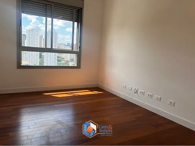 Apartamento 3 quartos e 6 banheiros, à venda, no bairro Real Parque em São Paulo
