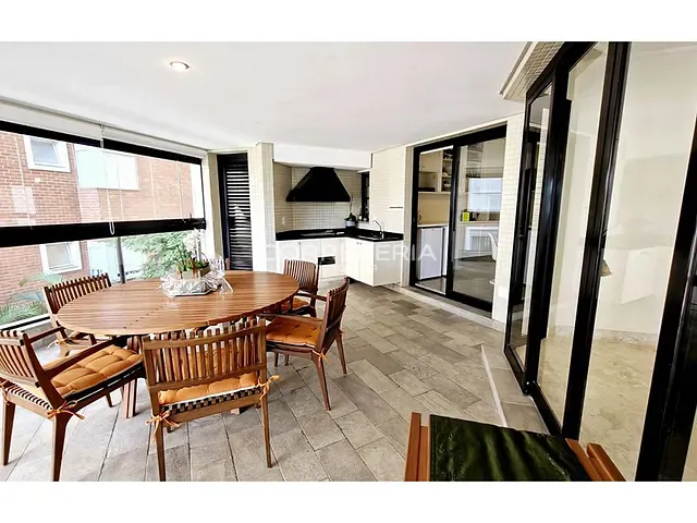 Apartamento 4 quartos e 7 banheiros, à venda, no bairro Morumbi em São Paulo