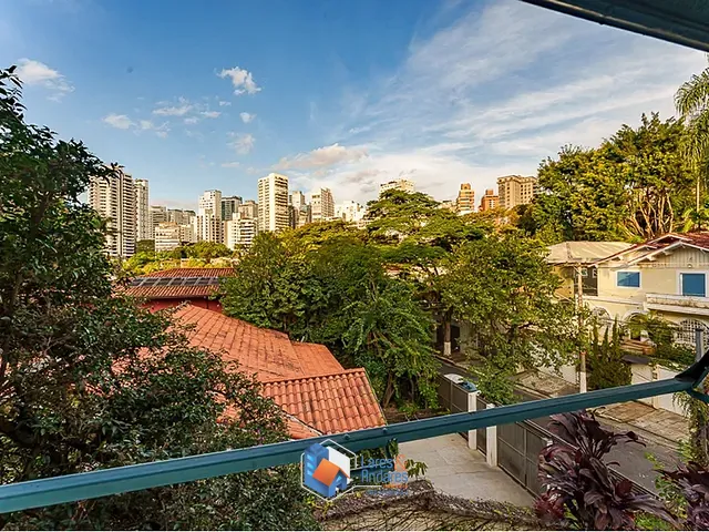 Casa 3 quartos e 3 banheiros, à venda, no bairro Pacaembu em São Paulo