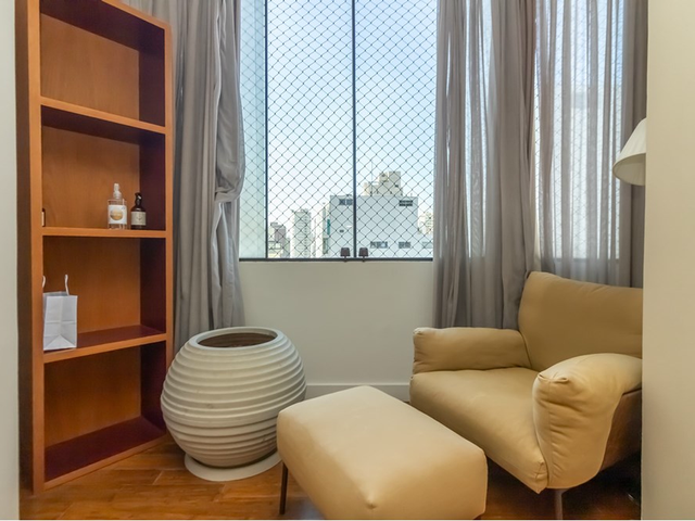 Foto do Apartamento - Apartamento à venda 3 Quartos 1 Suite 2 Vagas 134M² Moema São Paulo - SP | Lares e Andares Imóveis
