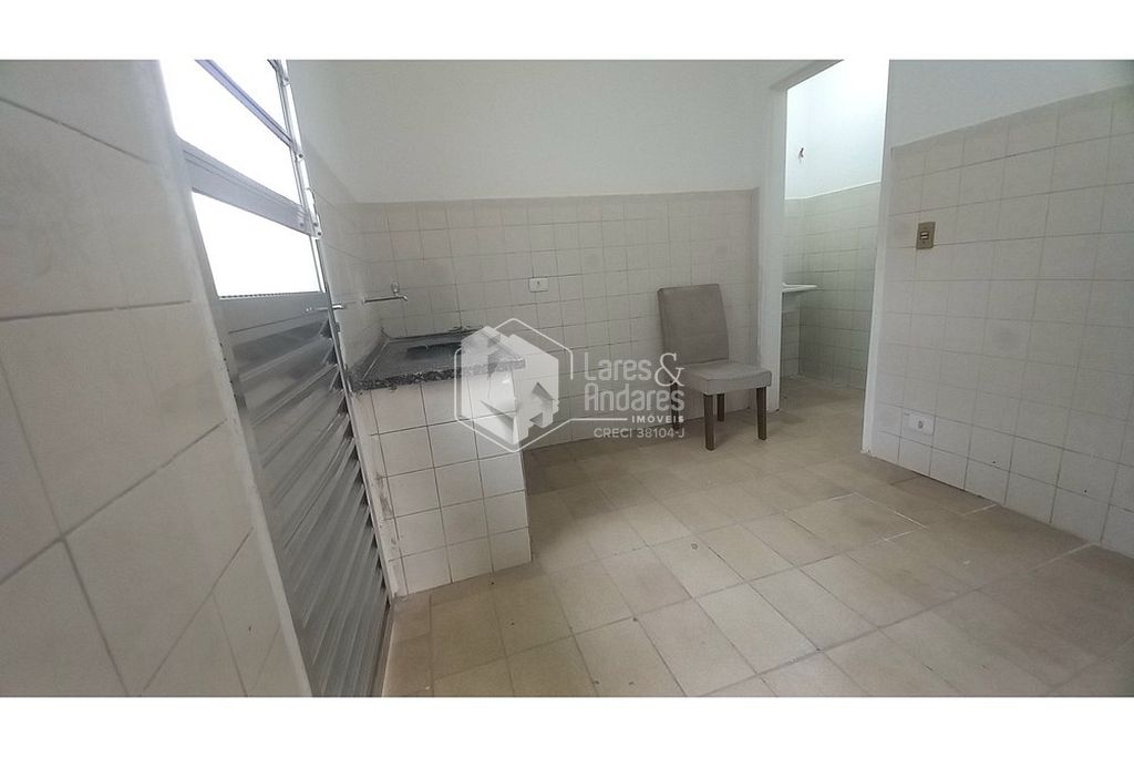 Casa à venda com 3 quartos, 92m² - Foto 5