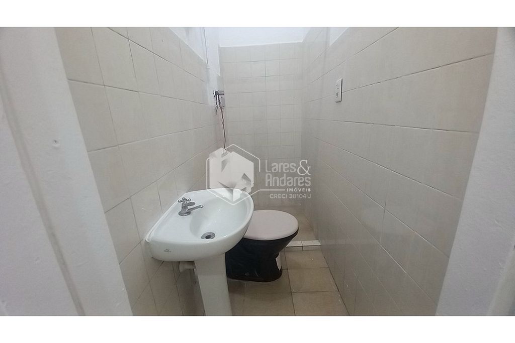 Casa à venda com 3 quartos, 92m² - Foto 13
