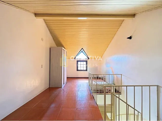 Casa 2 quartos e 1 banheiro, à venda, no bairro Vila Nova em Porto Alegre