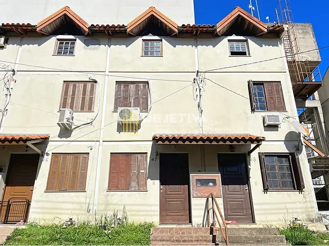 Casa 2 quartos e 1 banheiro, à venda, no bairro Vila Nova em Porto Alegre