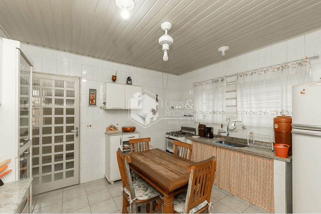 Casa, 7 quartos, 104 m² - Foto 1