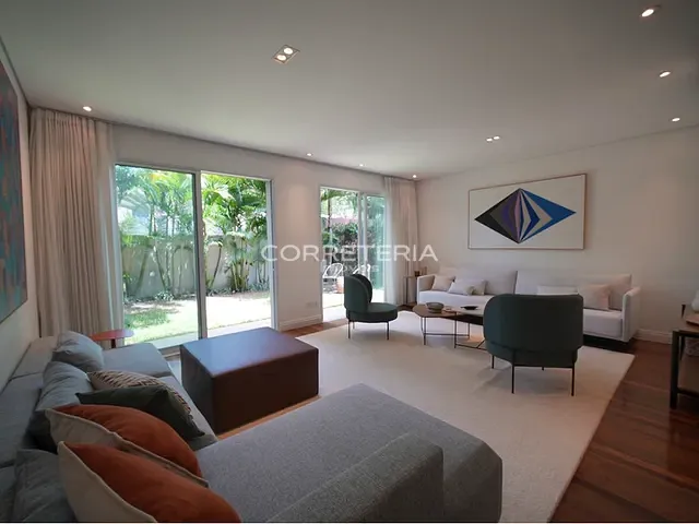 Casa 4 quartos e 7 banheiros, à venda, no bairro Real Parque em São Paulo