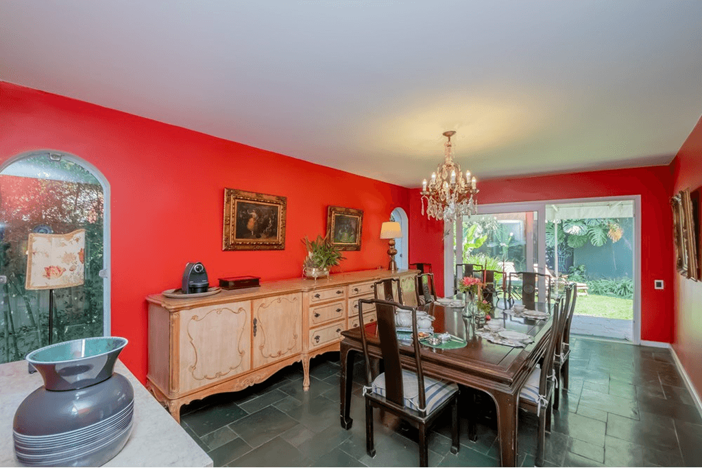 Casa à venda 4 Quartos 2 Suites 6 Vagas 295M² Real Parque São Paulo - SP
