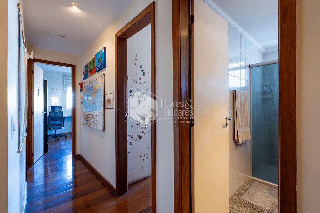 Apartamento à venda com 4 quartos, 225m² - Foto 42