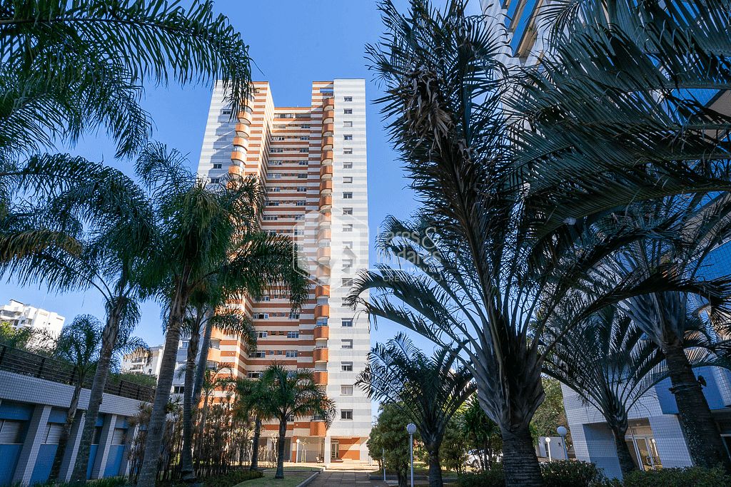 Apartamento à venda com 4 quartos, 225m² - Foto 13