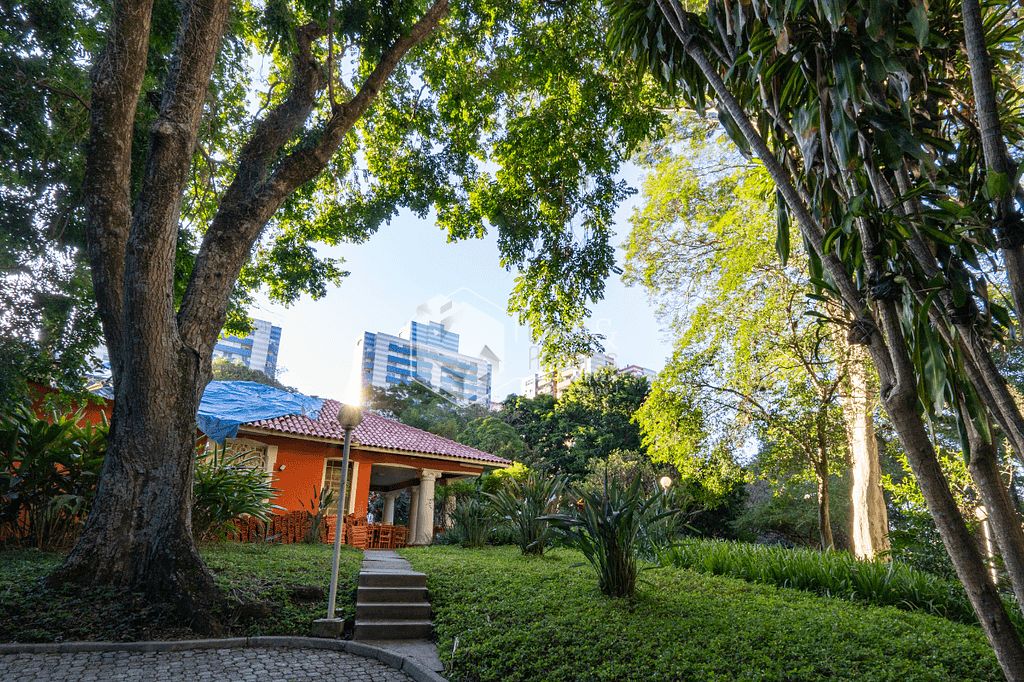 Apartamento à venda com 4 quartos, 225m² - Foto 29