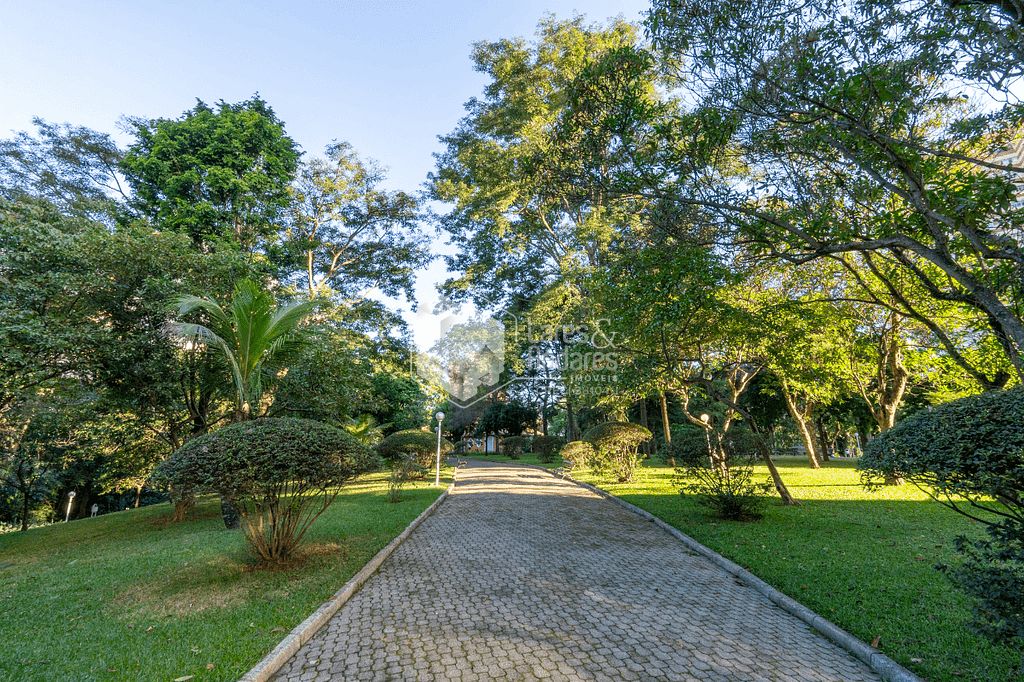 Apartamento à venda com 4 quartos, 225m² - Foto 25