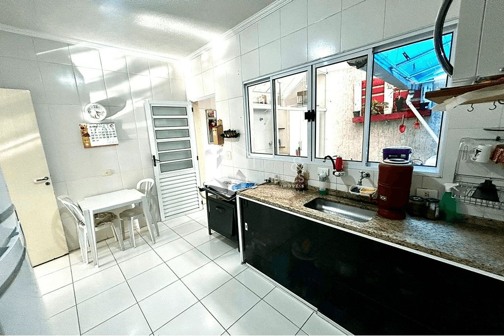 Casa à venda com 2 quartos, 84m² - Foto 19