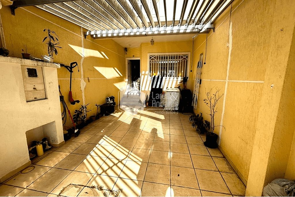 Casa à venda com 2 quartos, 84m² - Foto 4
