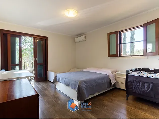 Casa 3 quartos e 5 banheiros, à venda, no bairro Alto da Lapa em São Paulo