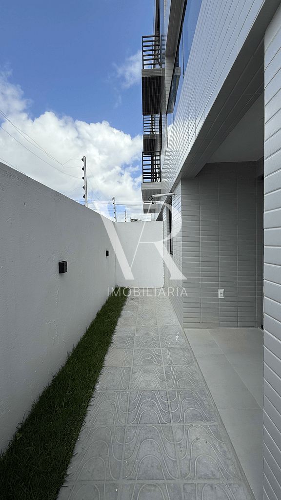 Cobertura à venda com 2 quartos, 103m² - Foto 2
