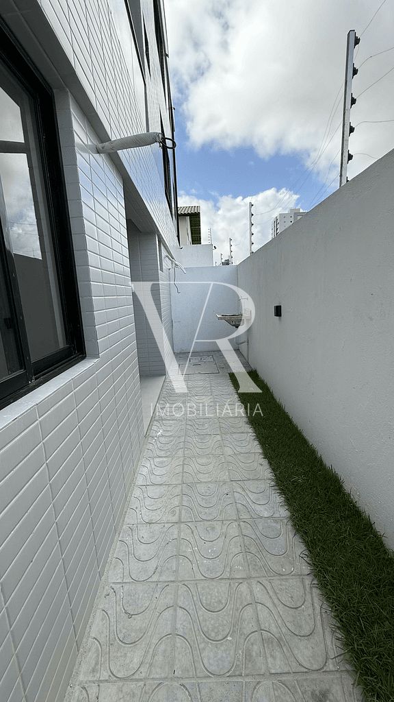 Cobertura à venda com 2 quartos, 103m² - Foto 3
