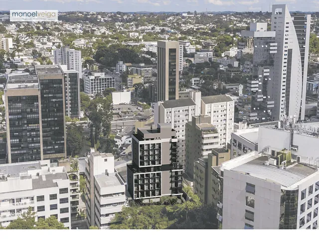 Loja à venda, no bairro Centro Cívico em Curitiba