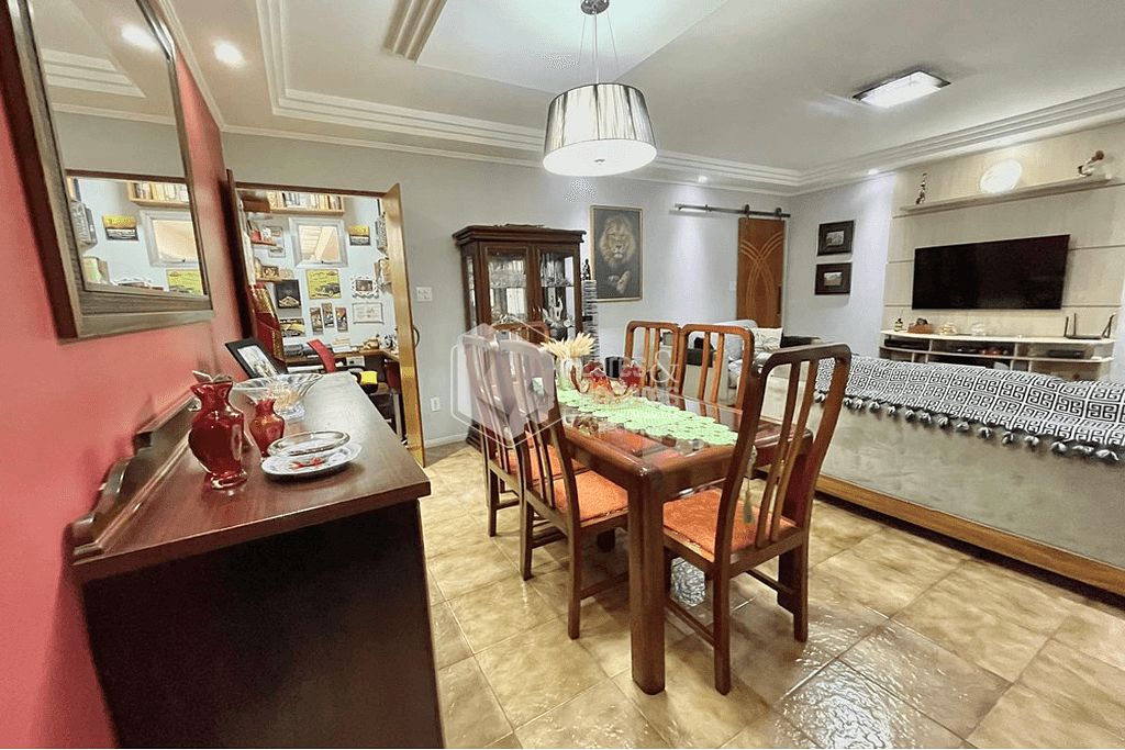 Casa à venda com 5 quartos, 309m² - Foto 26