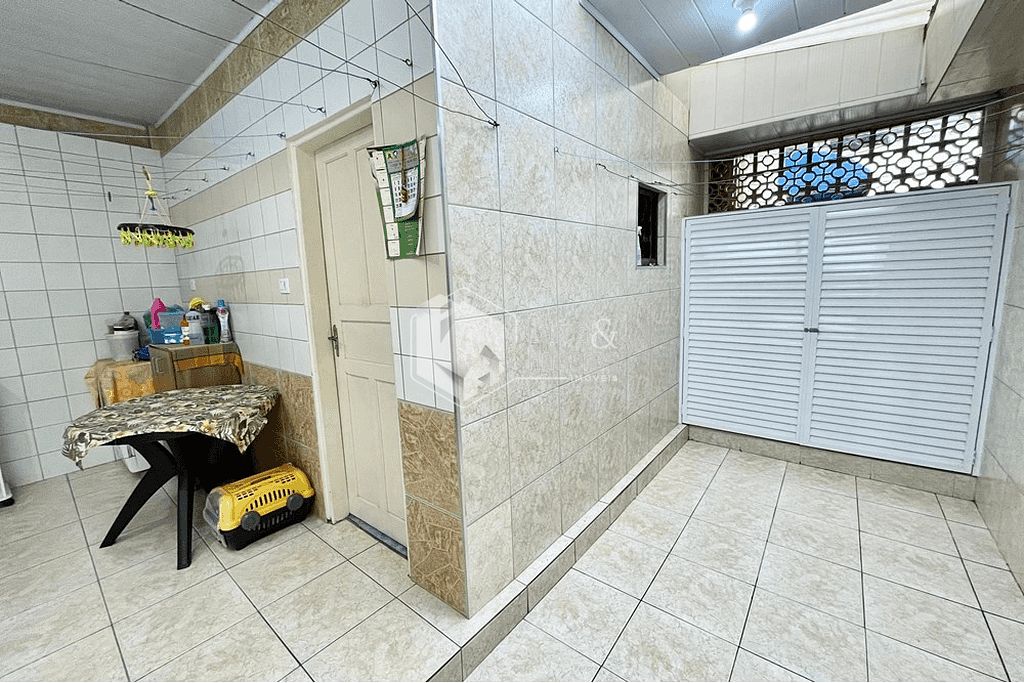 Casa à venda com 5 quartos, 309m² - Foto 45