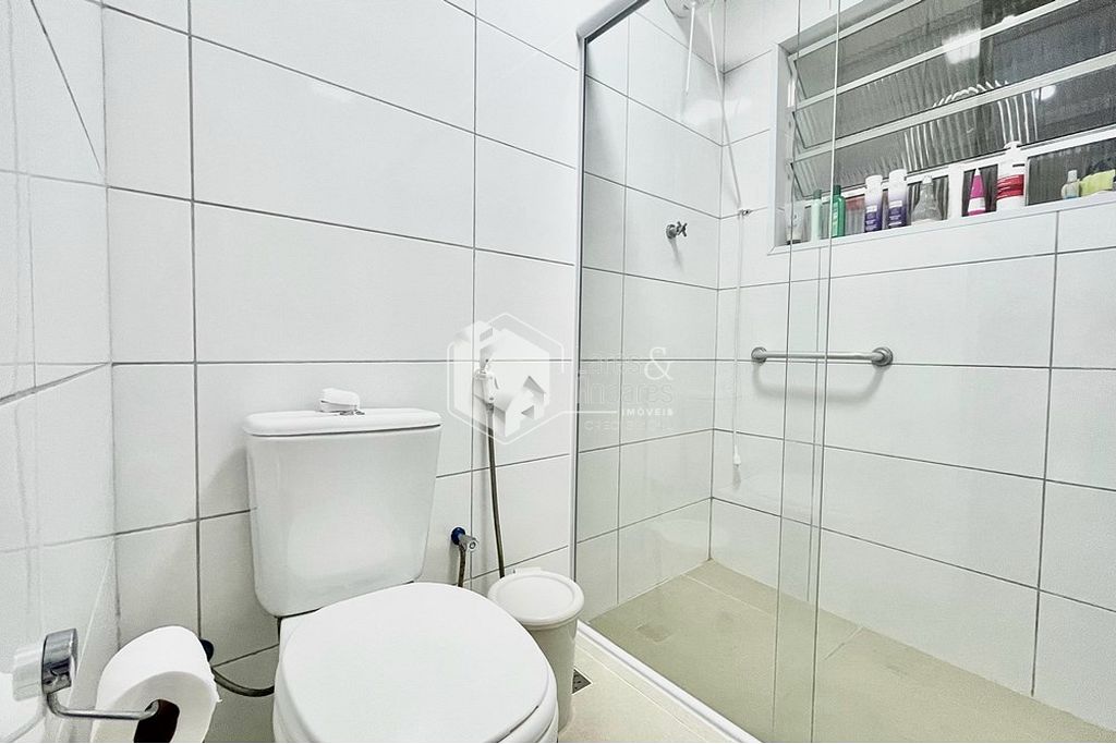 Casa à venda com 5 quartos, 309m² - Foto 12