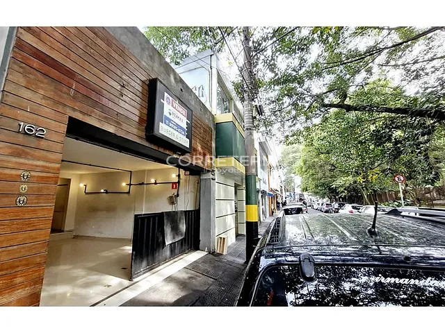 Loja à venda, no bairro Santo Amaro em São Paulo