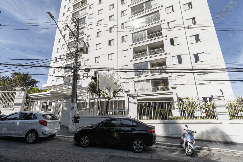 Apartamento à venda com 2 quartos, 70m² - Foto 4