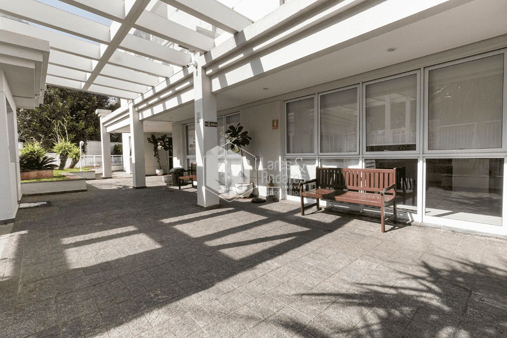Apartamento à venda com 2 quartos, 70m² - Foto 11