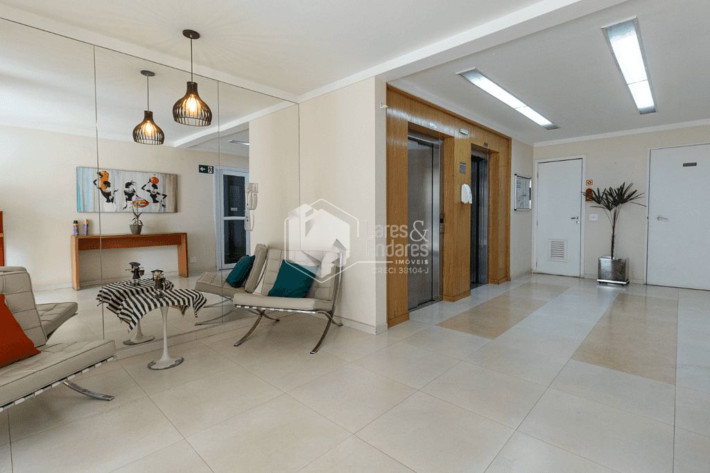 Apartamento à venda com 2 quartos, 70m² - Foto 29