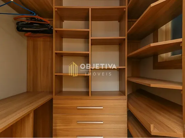 Casa 3 quartos e 3 banheiros, à venda, no bairro Hípica em Porto Alegre