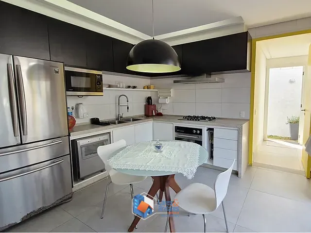 Casa 3 quartos e 9 banheiros, à venda, no bairro Jardim Prudência em São Paulo