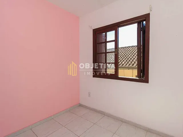 Casa 3 quartos e 2 banheiros, à venda, no bairro Vila Nova em Porto Alegre